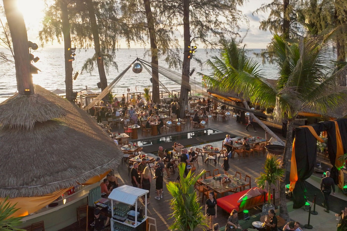 Top 5 Club Biển Đáng Trải Nghiệm Nhất Châu Á – Việt Nam Góp Mặt Với Valley Beach Club Maya Beach Club – Phuket, Thailand-edm-hub-2
