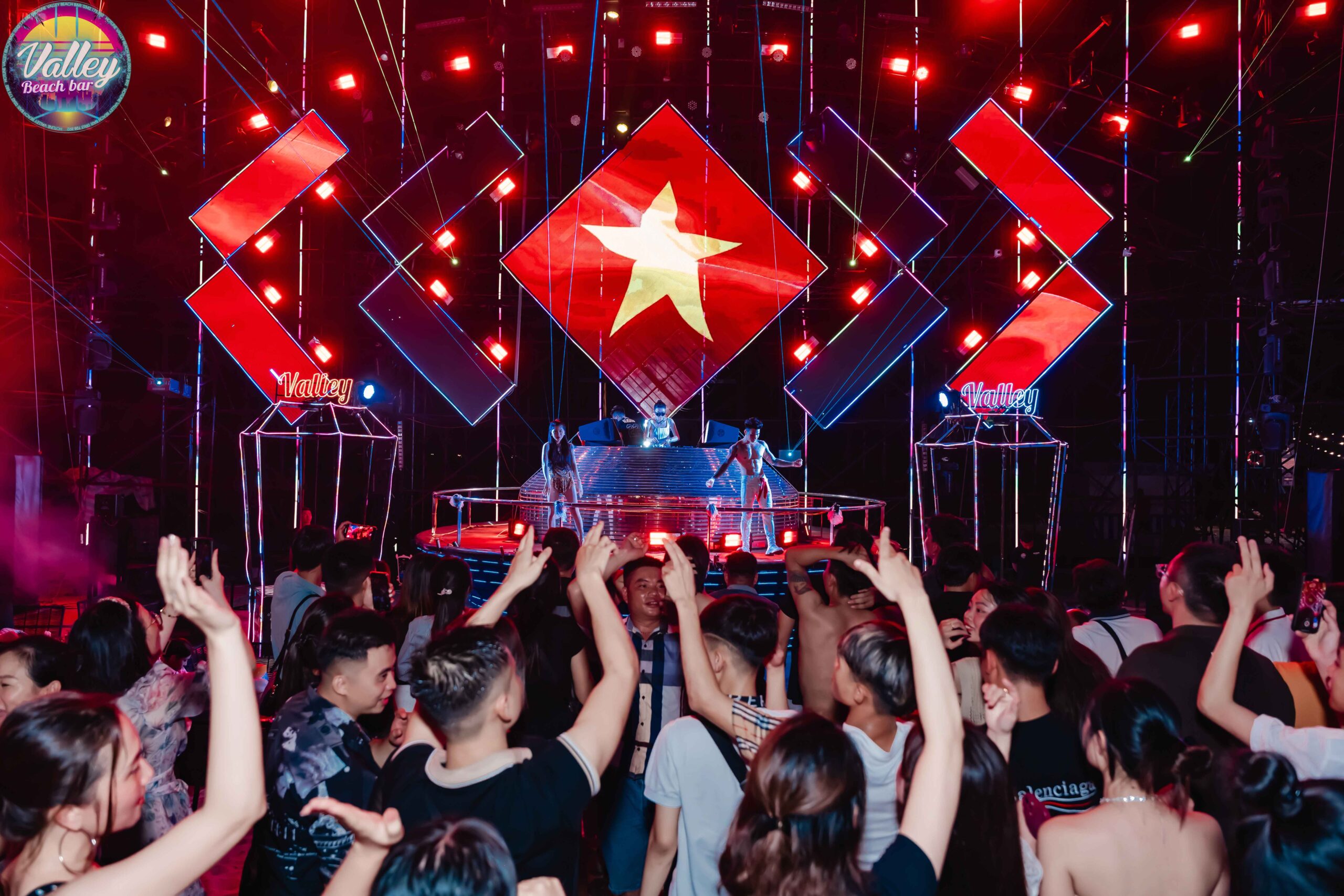 Top 5 Club Biển Đáng Trải Nghiệm Nhất Châu Á – Việt Nam Góp Mặt Với Valley Beach Club Valley-Beach-Club-Ha-Long-edm-hub-1